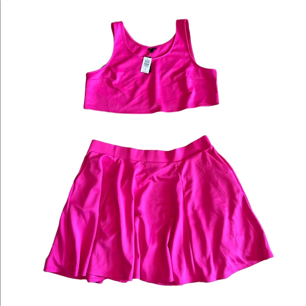Hot Pink Torrid Two Piece Set. Top is NWT as shown.